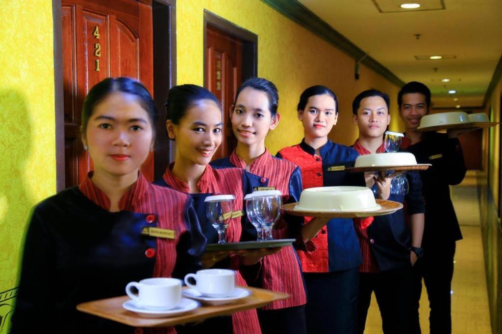 Grand Hotel จัมบี ภายนอก รูปภาพ