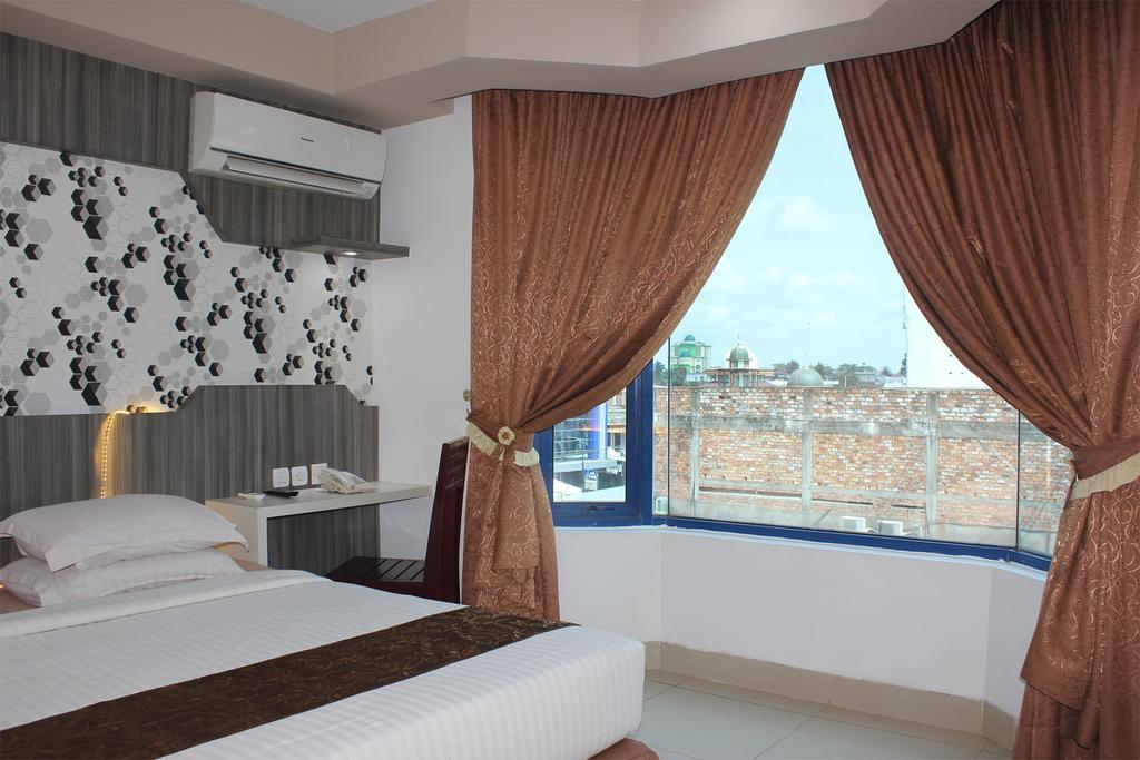Grand Hotel จัมบี ภายนอก รูปภาพ